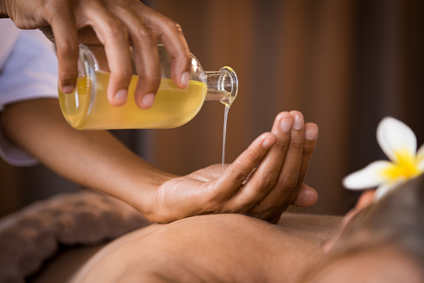 ull body massage with cold pressed oils